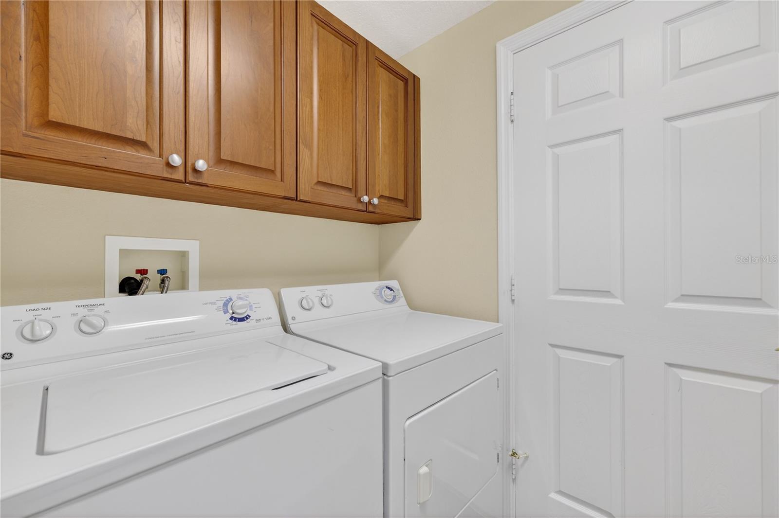 Image 33 of 59 For 926 River Basin Court 101