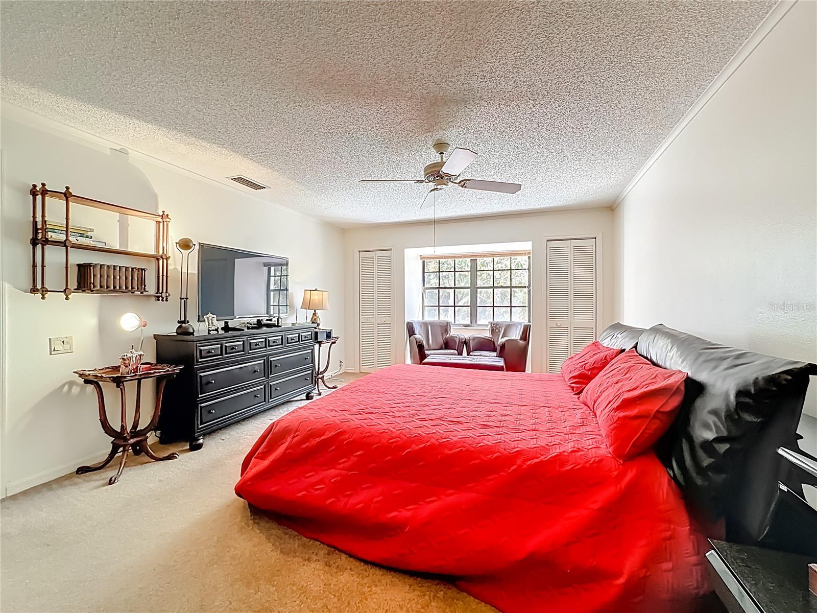 Image 21 of 32 For 7792 Fairway Woods Drive 1206