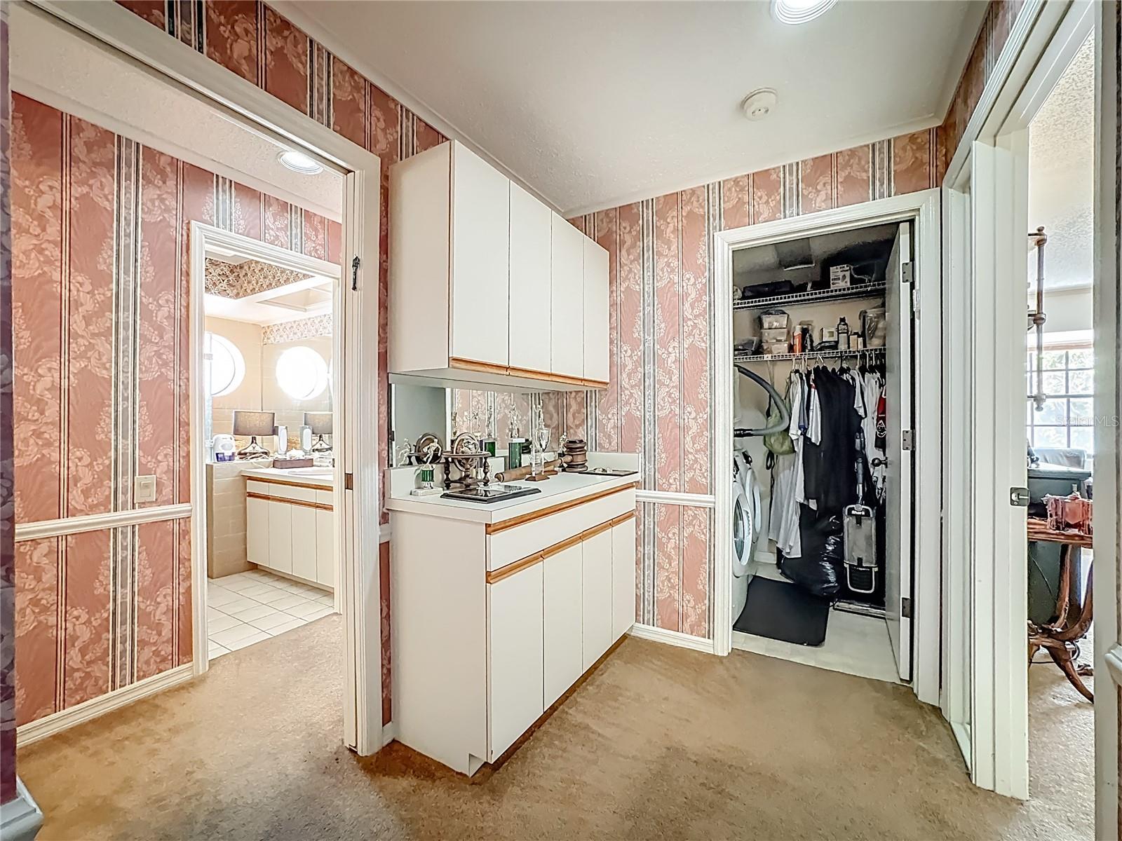 Image 28 of 32 For 7792 Fairway Woods Drive 1206