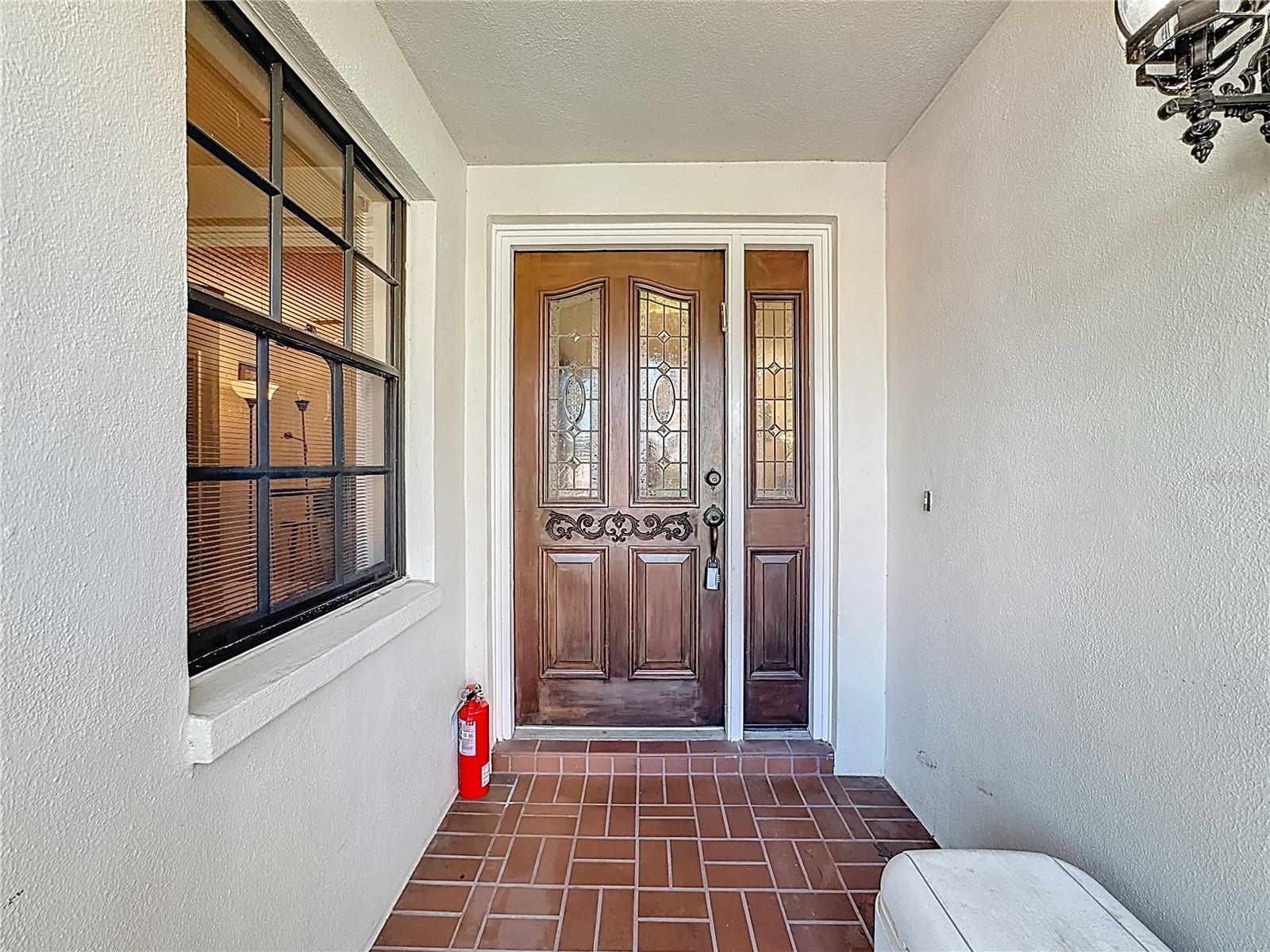 Image 5 of 32 For 7792 Fairway Woods Drive 1206