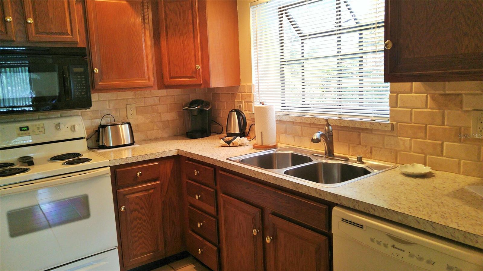 Image 10 of 11 For 5677 Ashton Lake Drive 11