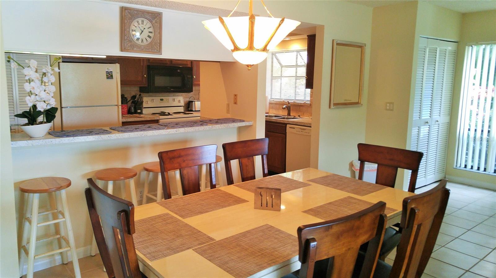 Image 9 of 11 For 5677 Ashton Lake Drive 11