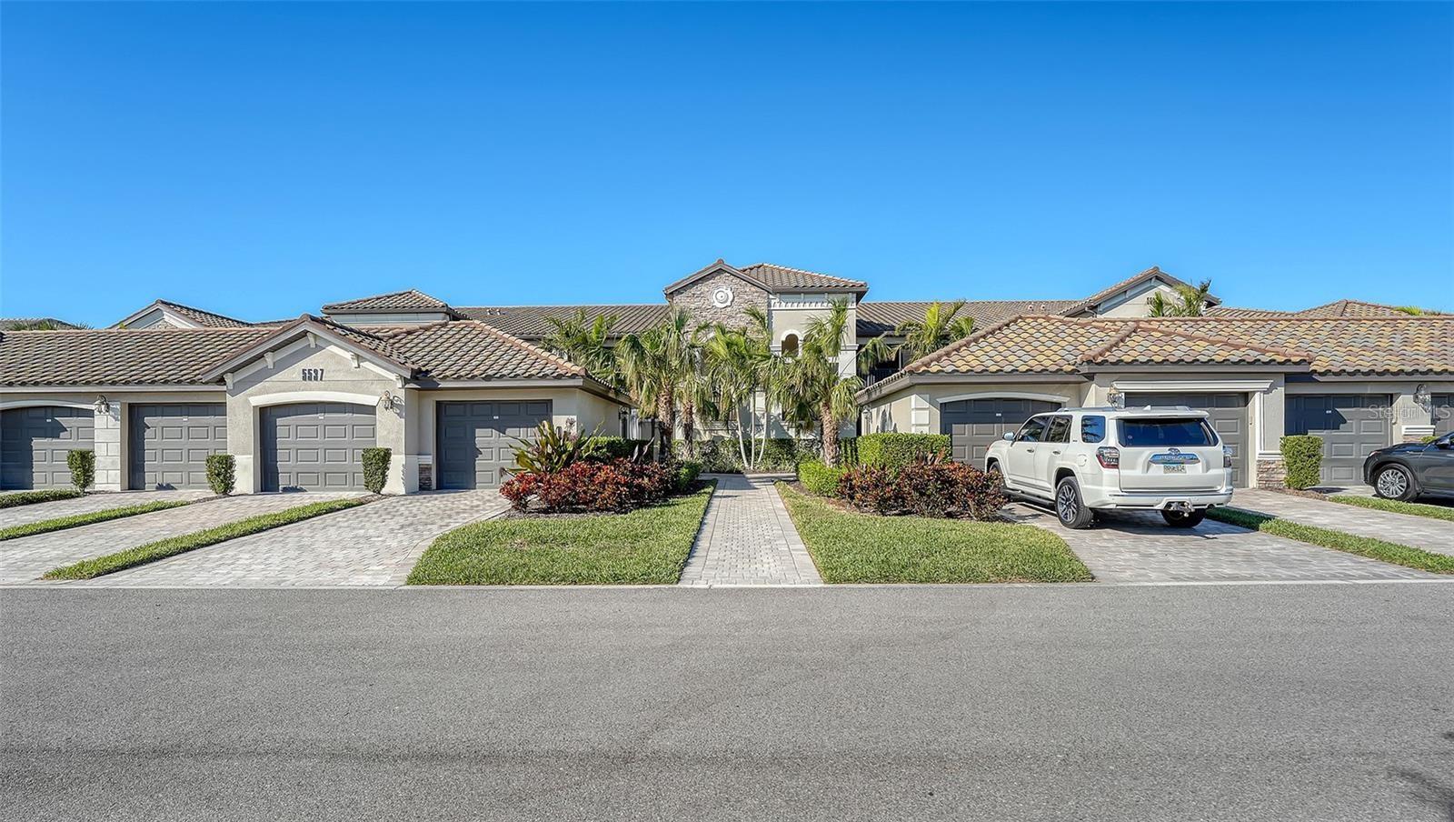 Image 2 of 63 For 5537 Palmer Circle 201