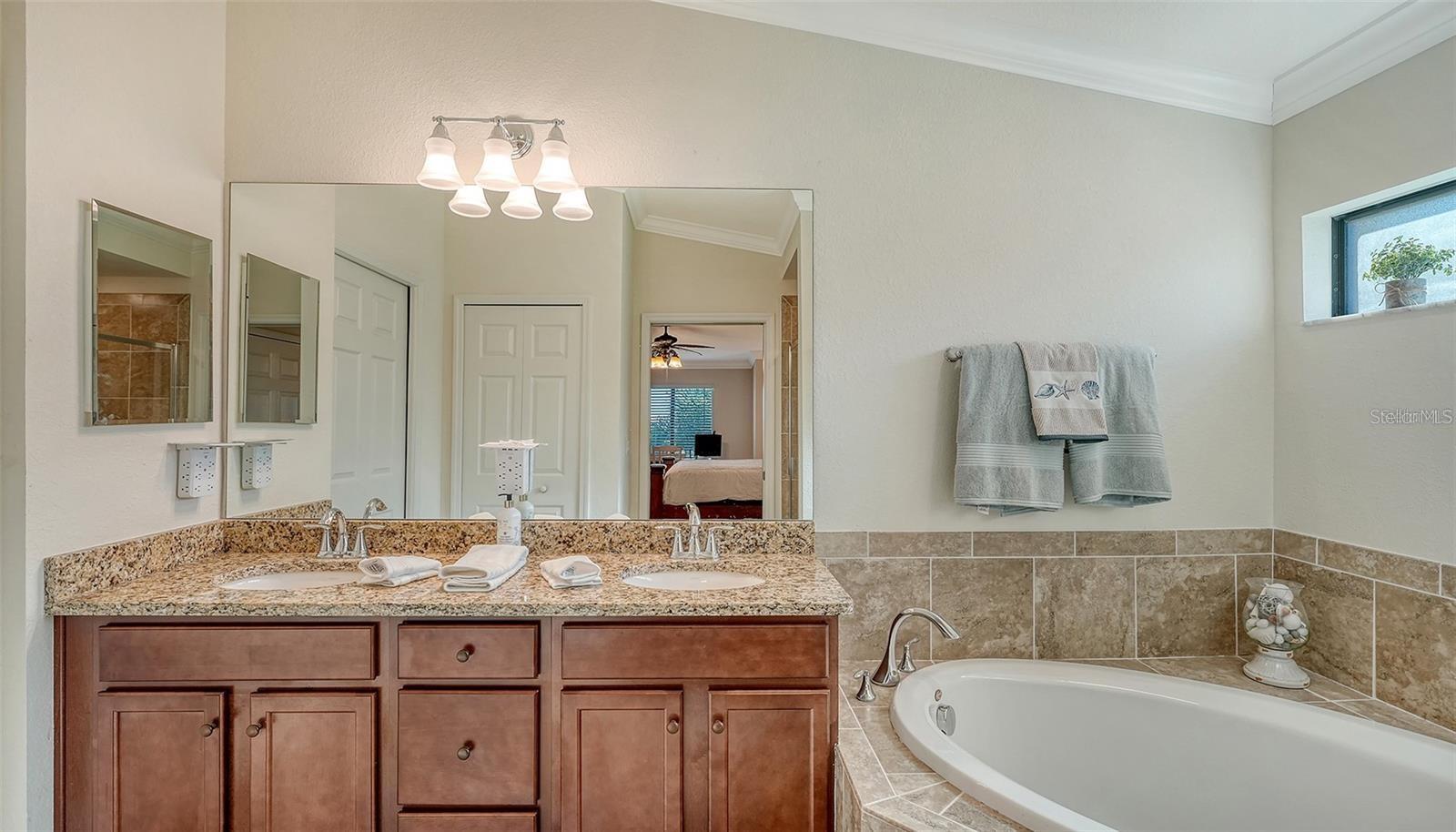 Image 29 of 63 For 5537 Palmer Circle 201