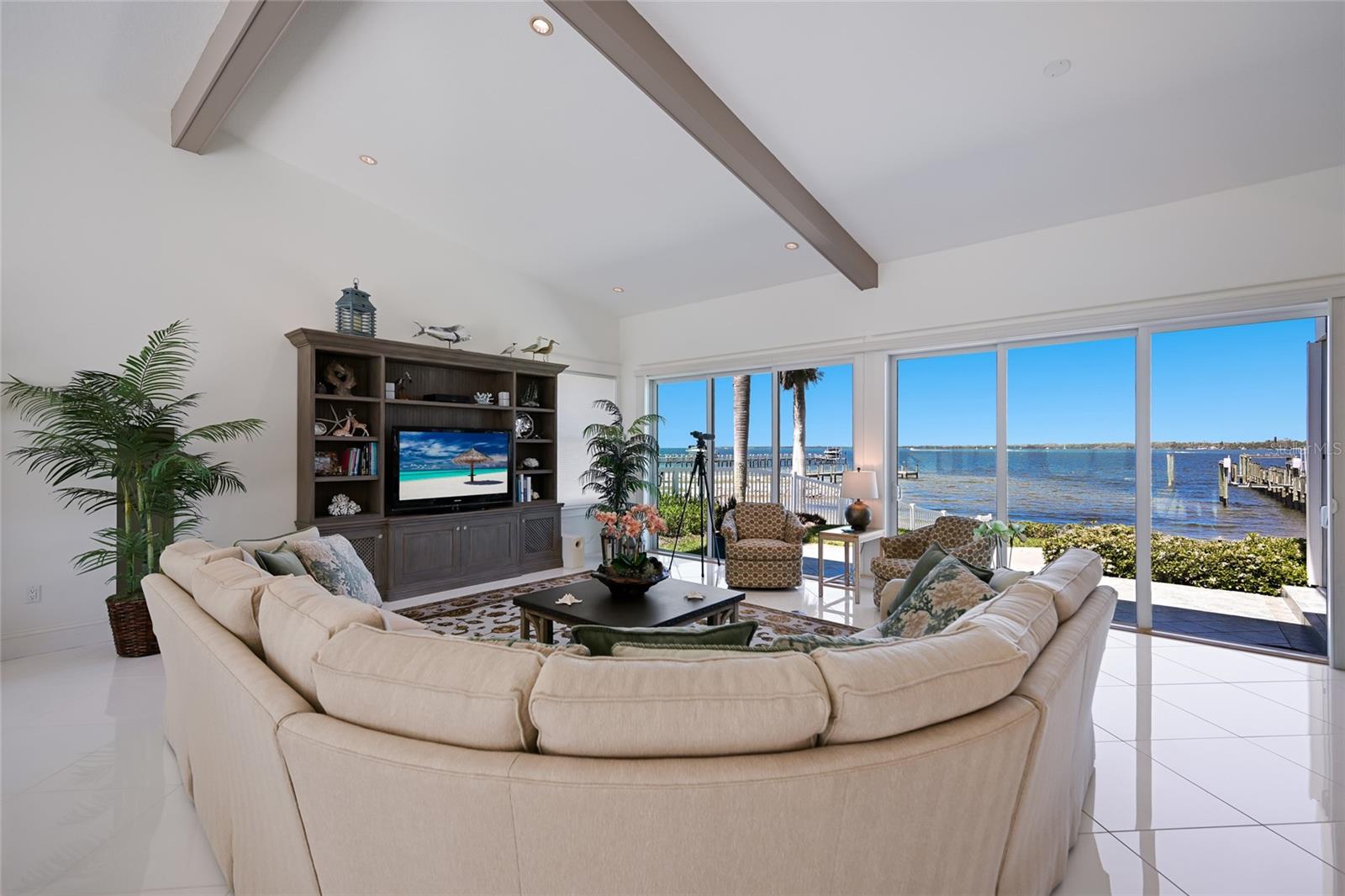 Image 19 of 94 For 6100 Riverview Boulevard