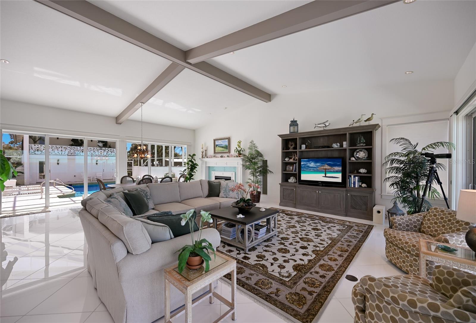 Image 21 of 94 For 6100 Riverview Boulevard