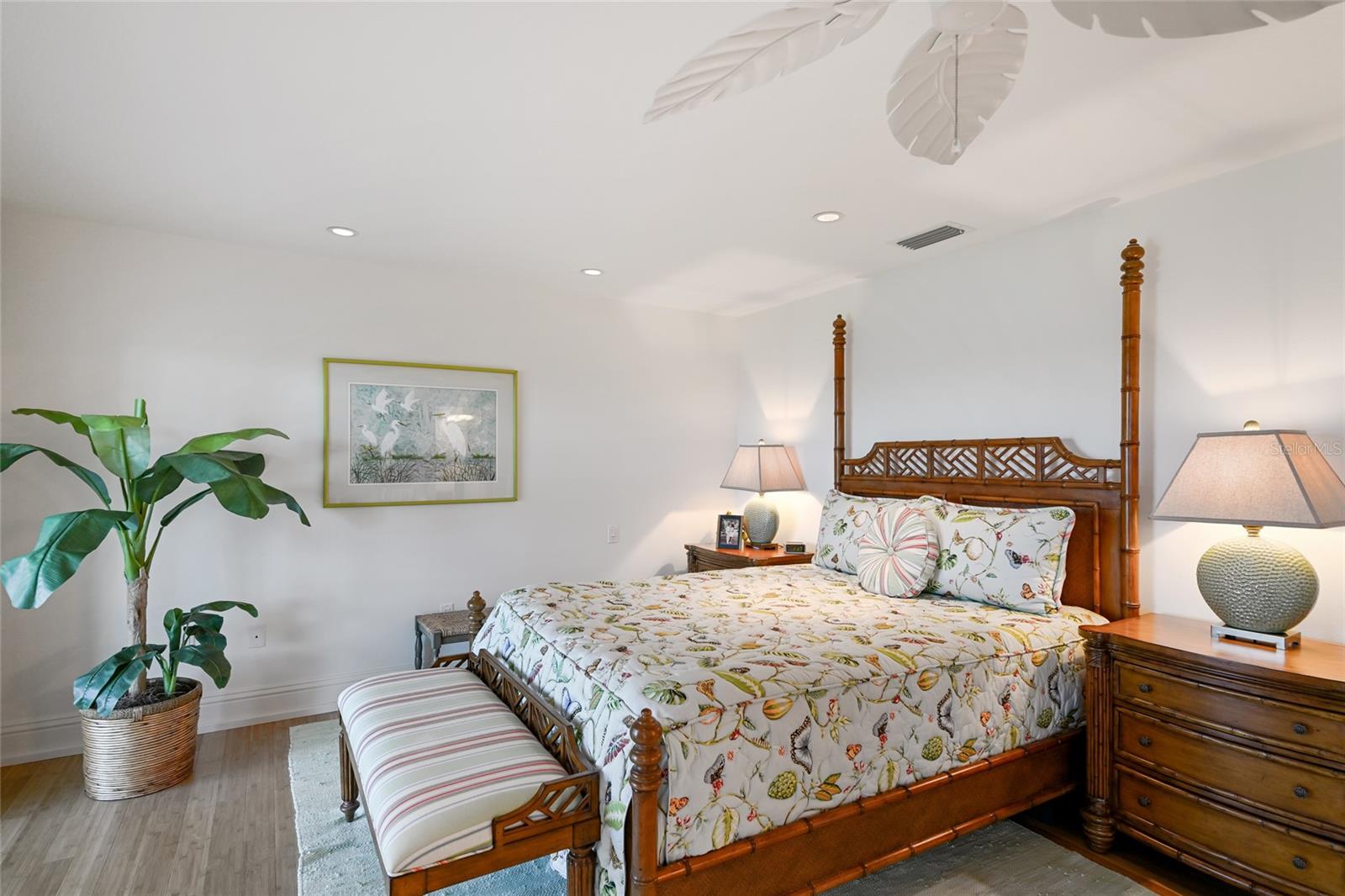 Image 39 of 94 For 6100 Riverview Boulevard