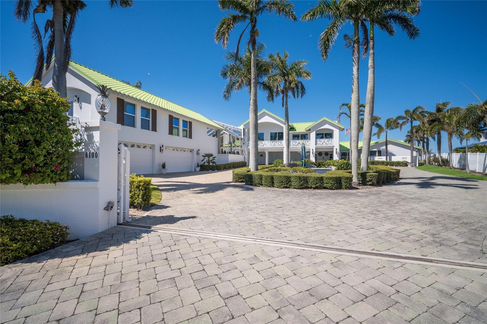 Image 4 of 94 For 6100 Riverview Boulevard