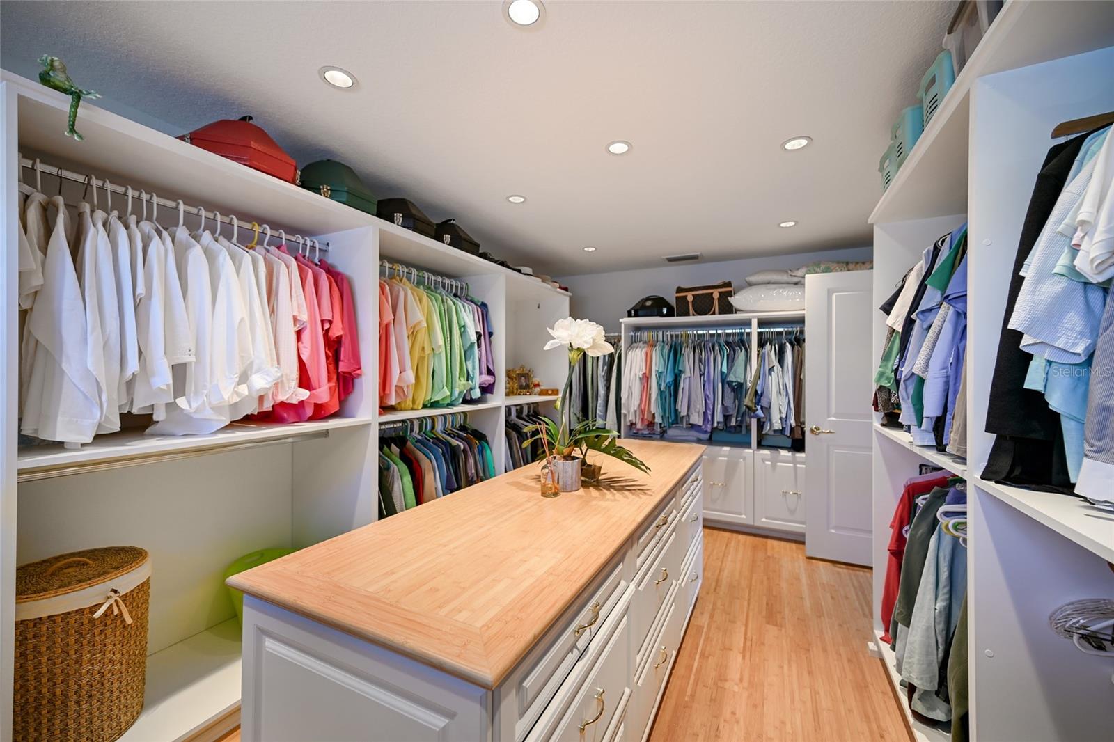 Image 42 of 94 For 6100 Riverview Boulevard