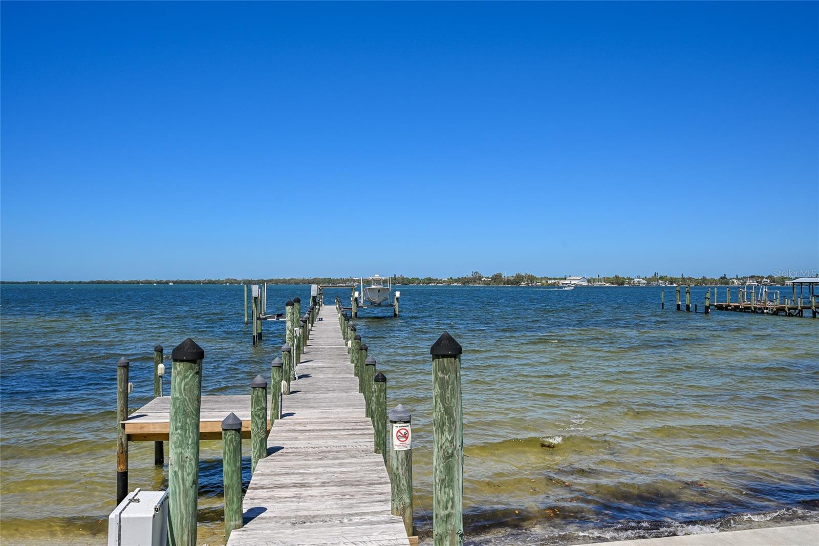 Image 76 of 94 For 6100 Riverview Boulevard