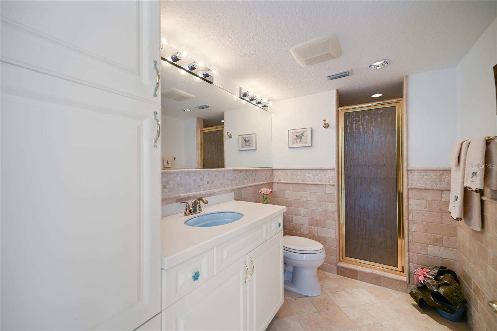 Image 83 of 94 For 6100 Riverview Boulevard