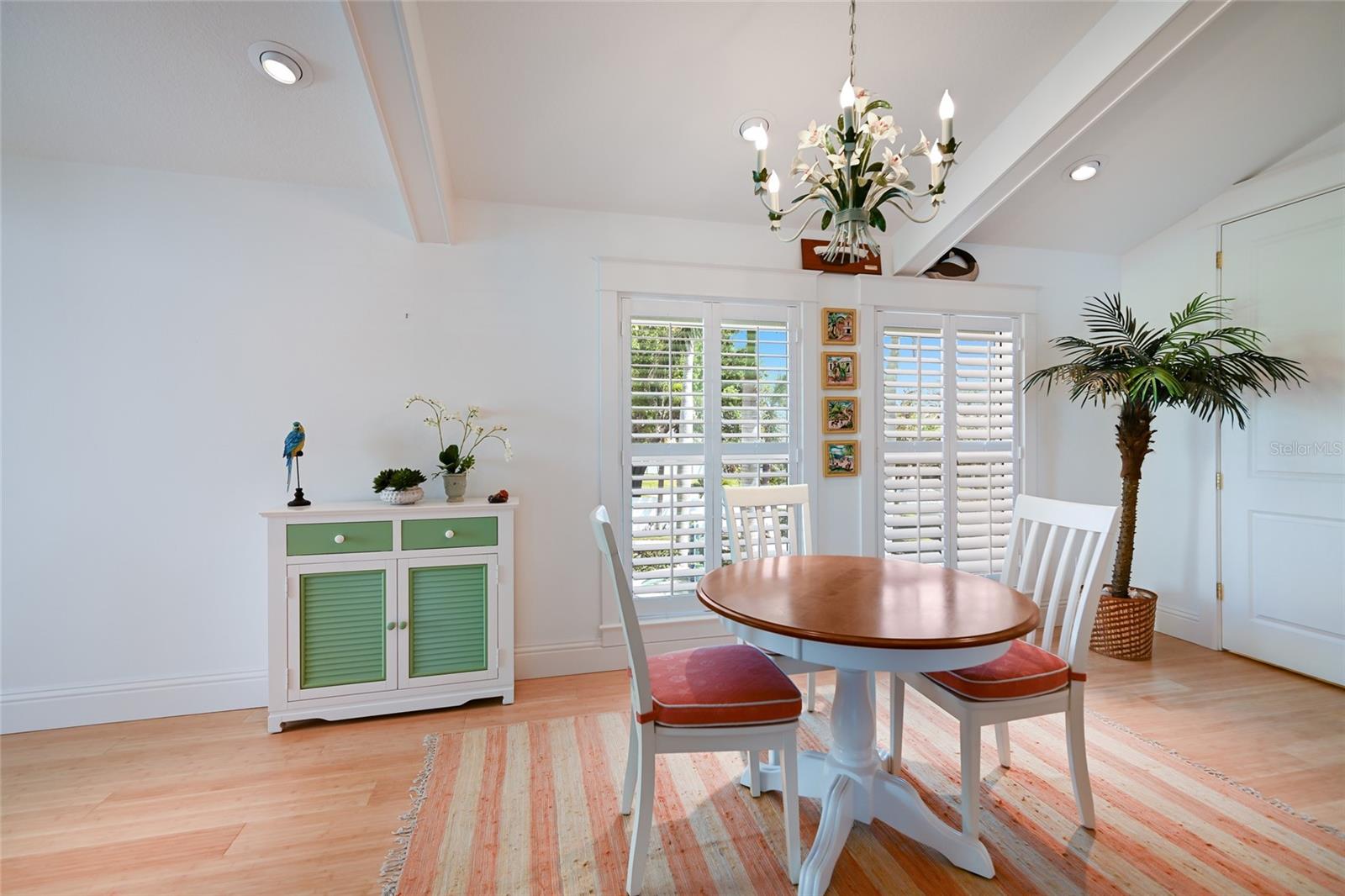 Image 84 of 94 For 6100 Riverview Boulevard