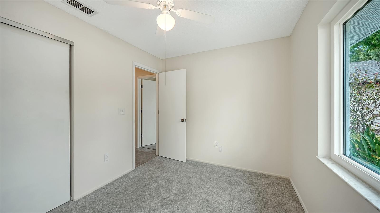 Image 21 of 37 For 644 Sugarwood Trail