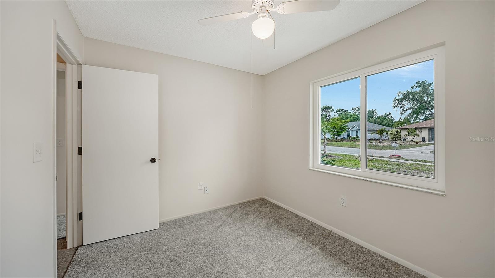 Image 22 of 37 For 644 Sugarwood Trail