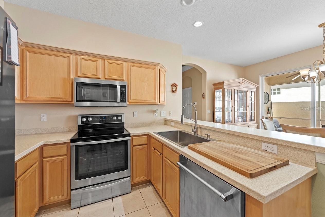 Image 10 of 30 For 7708 32nd Street E