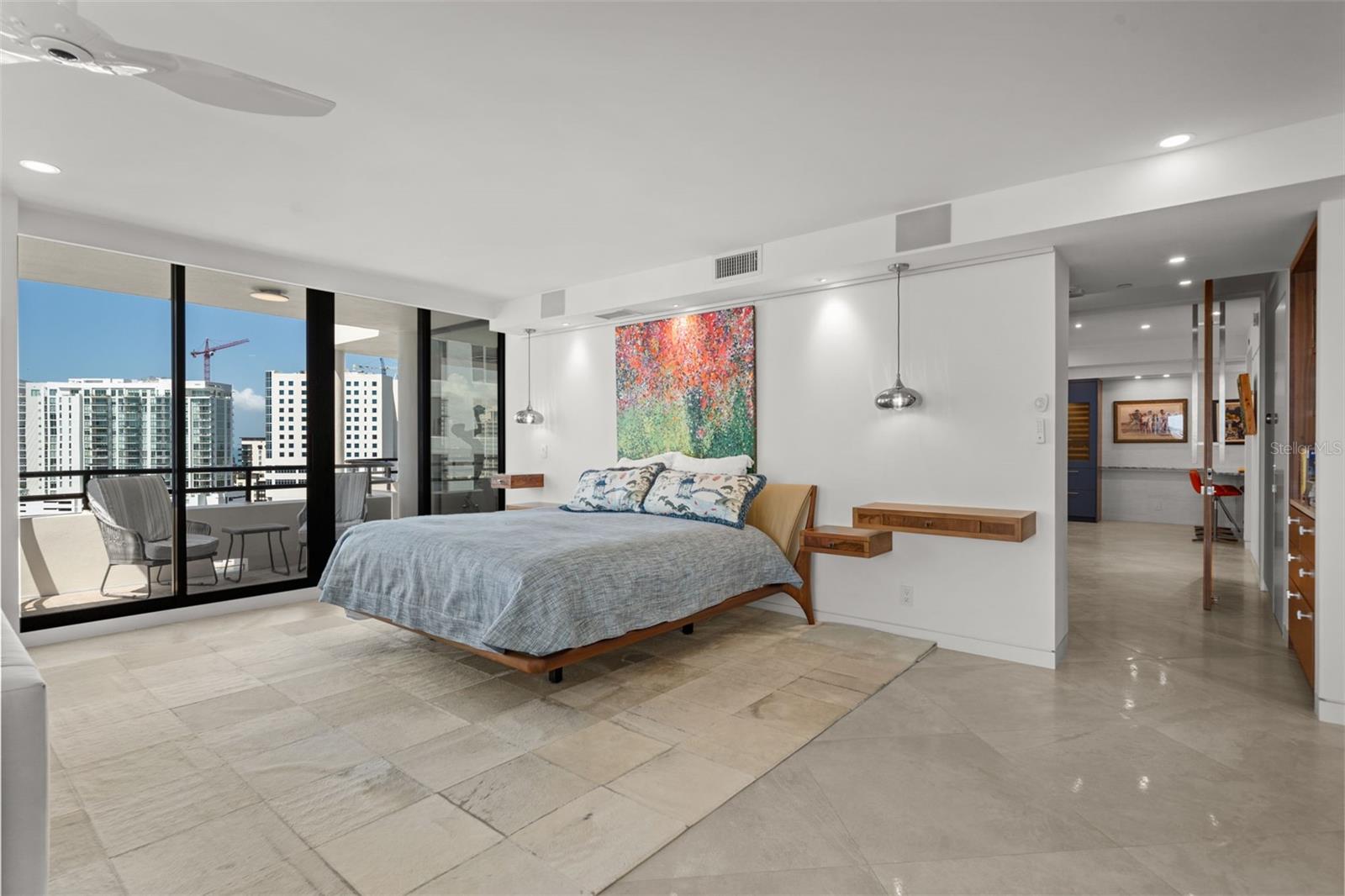 Image 23 of 48 For 1255 Gulfstream Avenue 1501