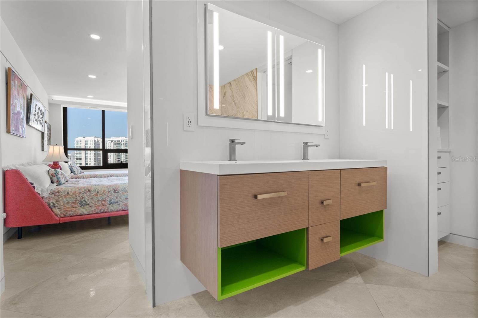 Image 38 of 48 For 1255 Gulfstream Avenue 1501