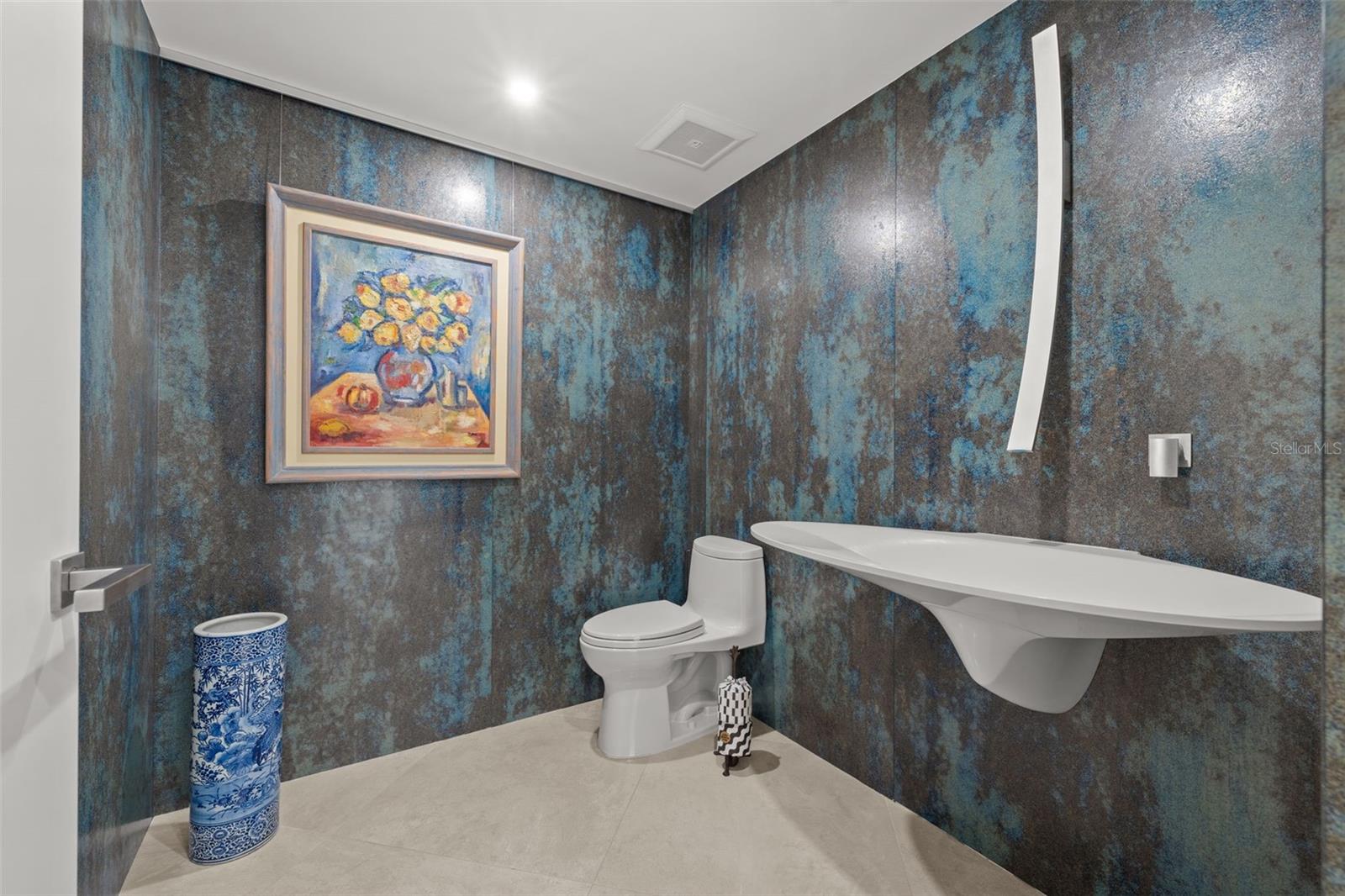 Image 4 of 48 For 1255 Gulfstream Avenue 1501