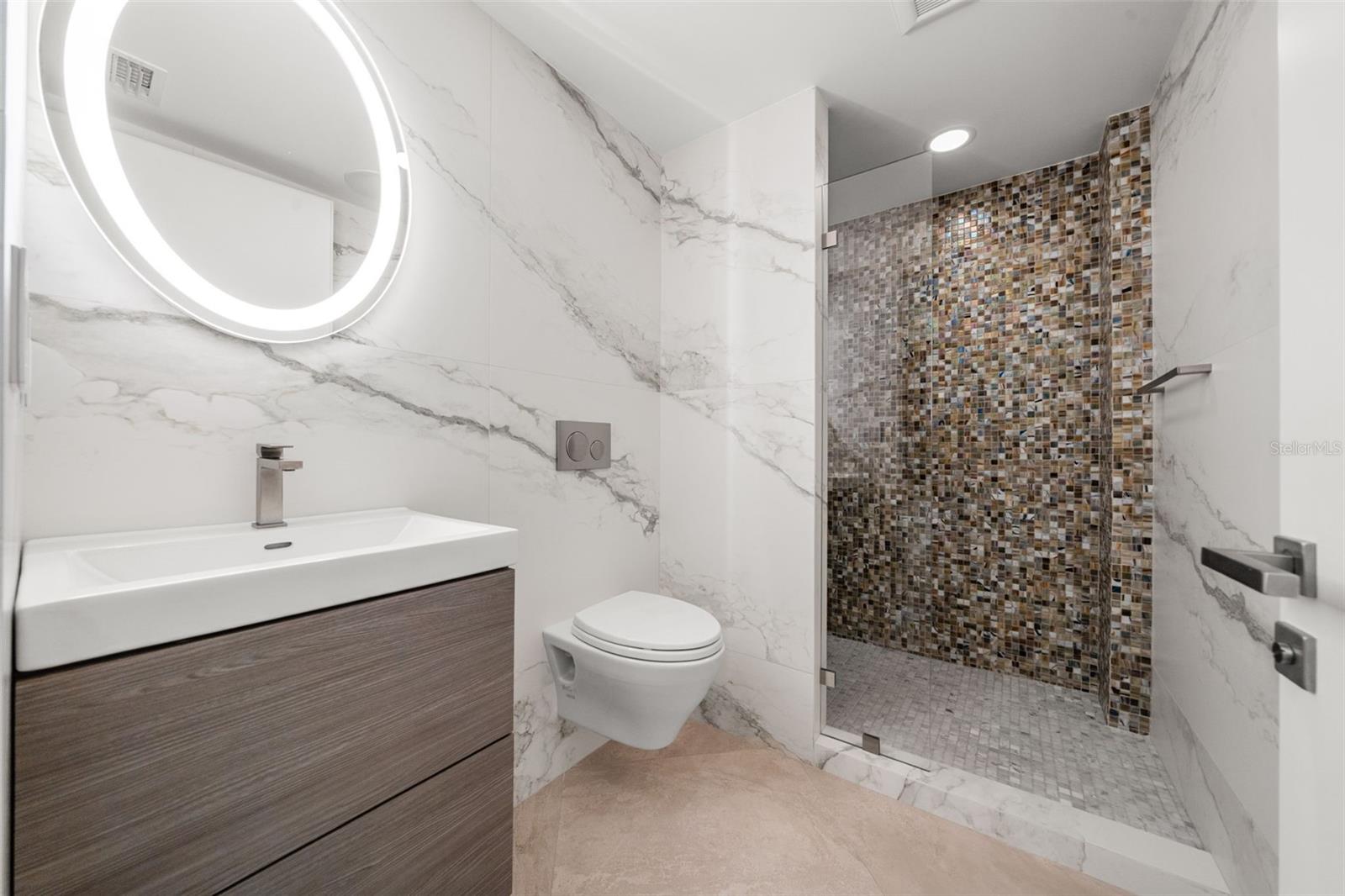 Image 41 of 48 For 1255 Gulfstream Avenue 1501