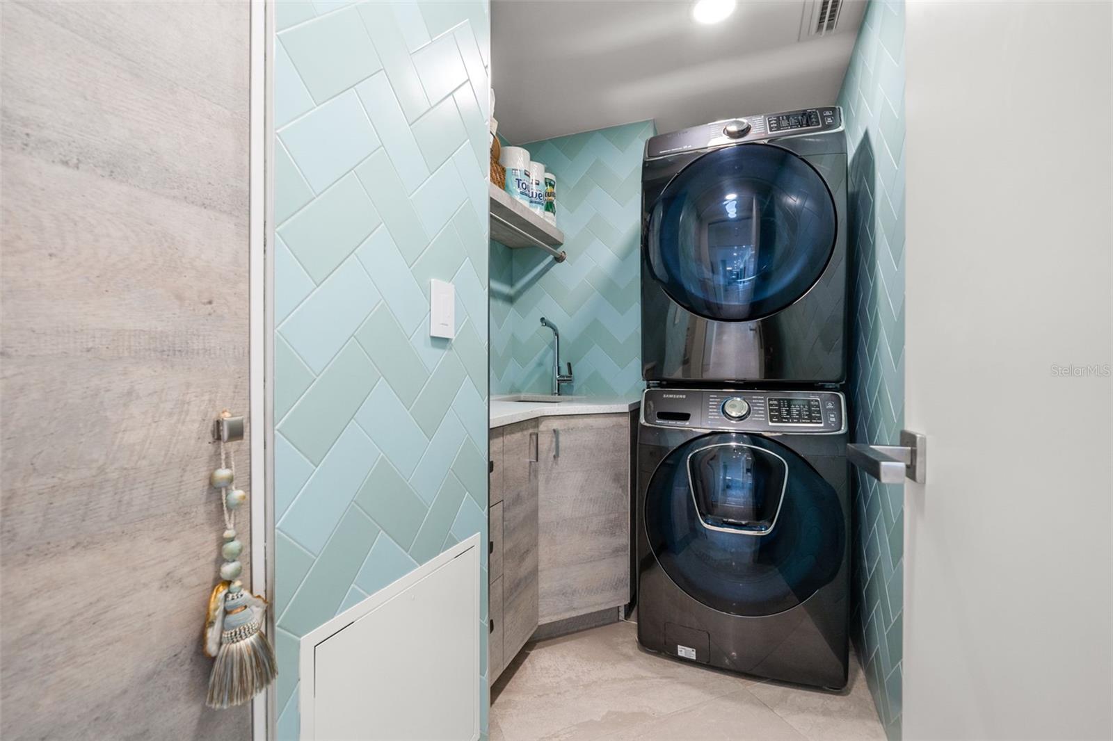 Image 44 of 48 For 1255 Gulfstream Avenue 1501