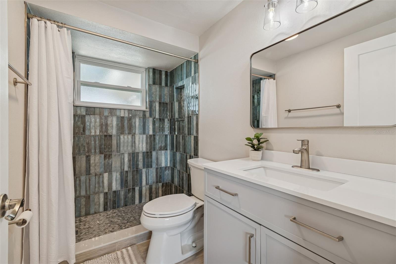 Listing photo id 26 for 1147 Rushmore Drive