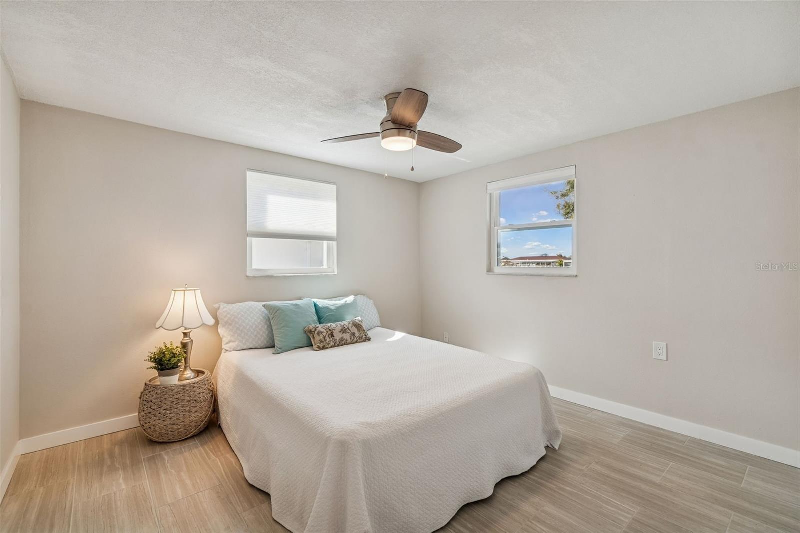 Listing photo id 29 for 1147 Rushmore Drive