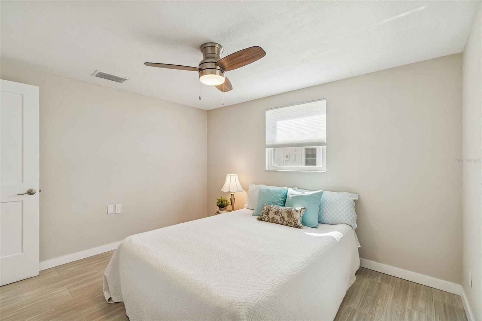 Listing photo id 31 for 1147 Rushmore Drive