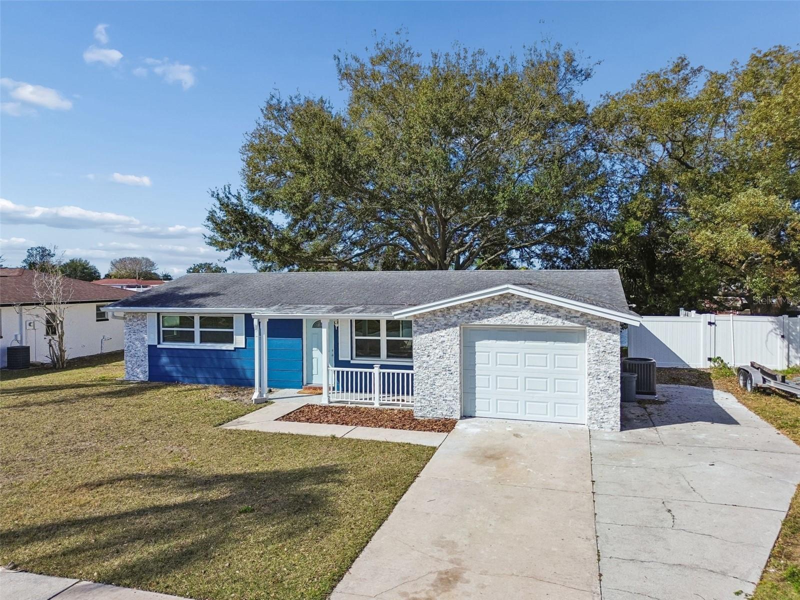 Listing photo id 45 for 1147 Rushmore Drive