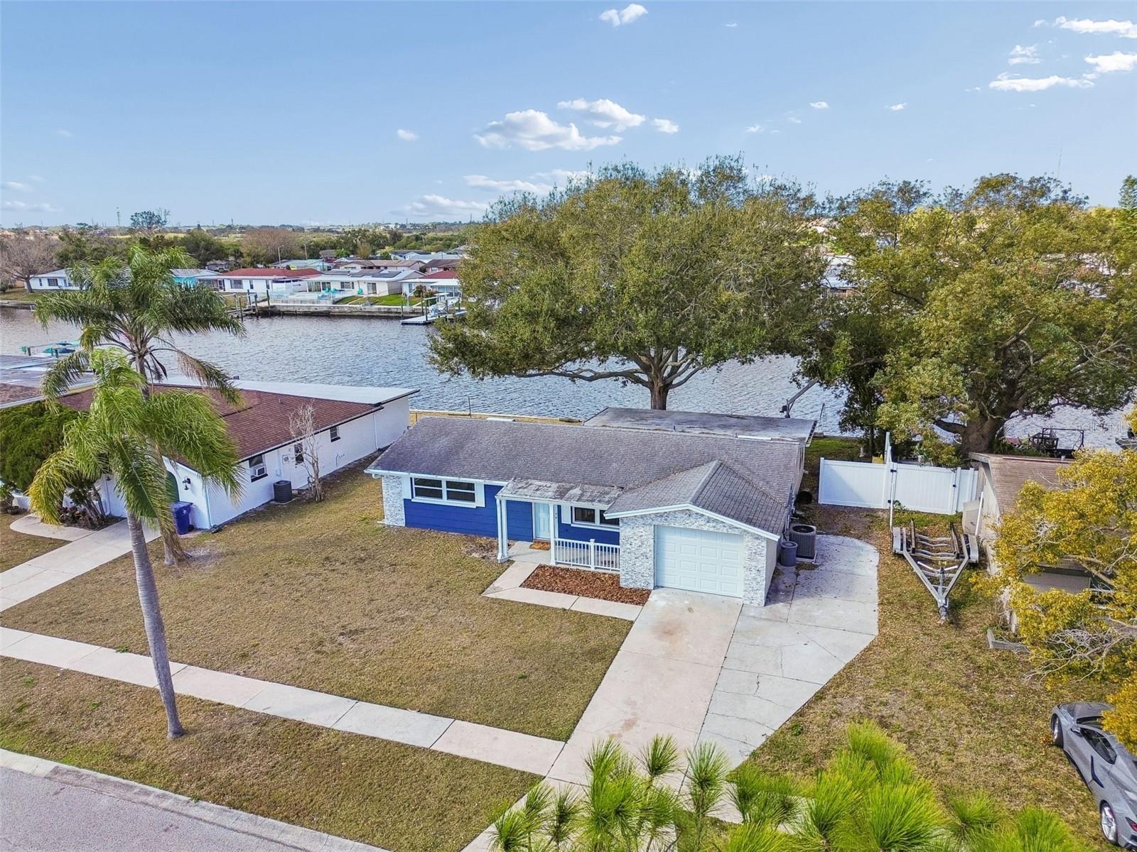 Listing photo id 47 for 1147 Rushmore Drive