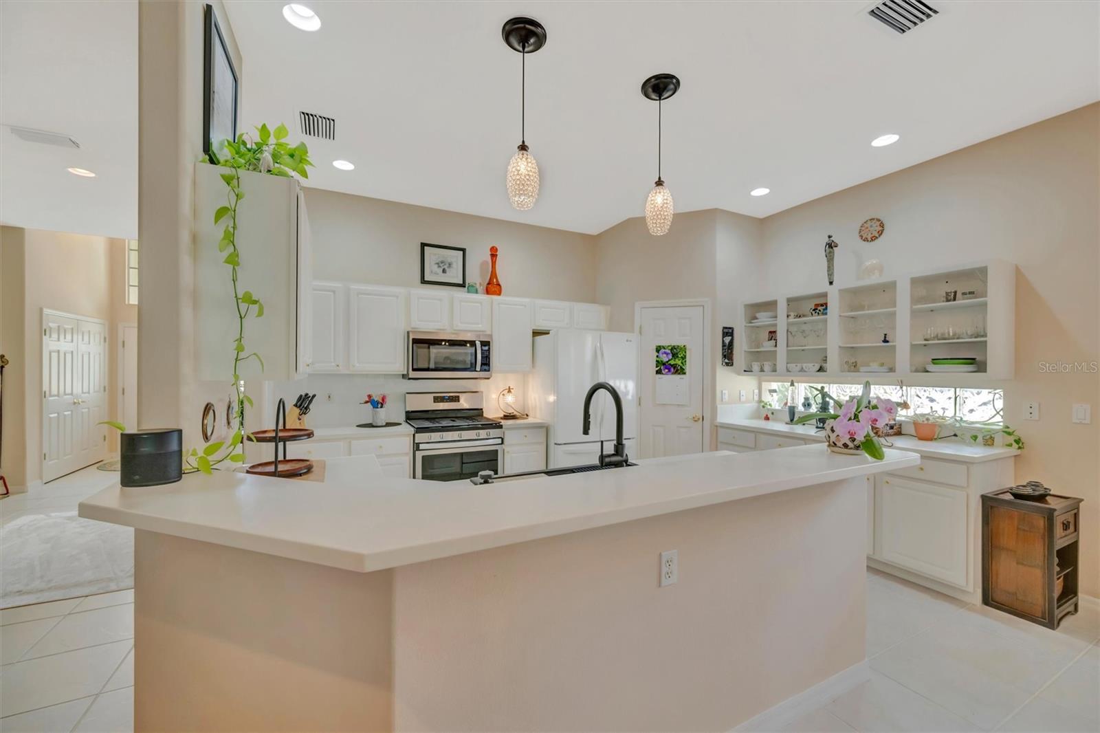 Image 23 of 75 For 6271 Sturbridge Court