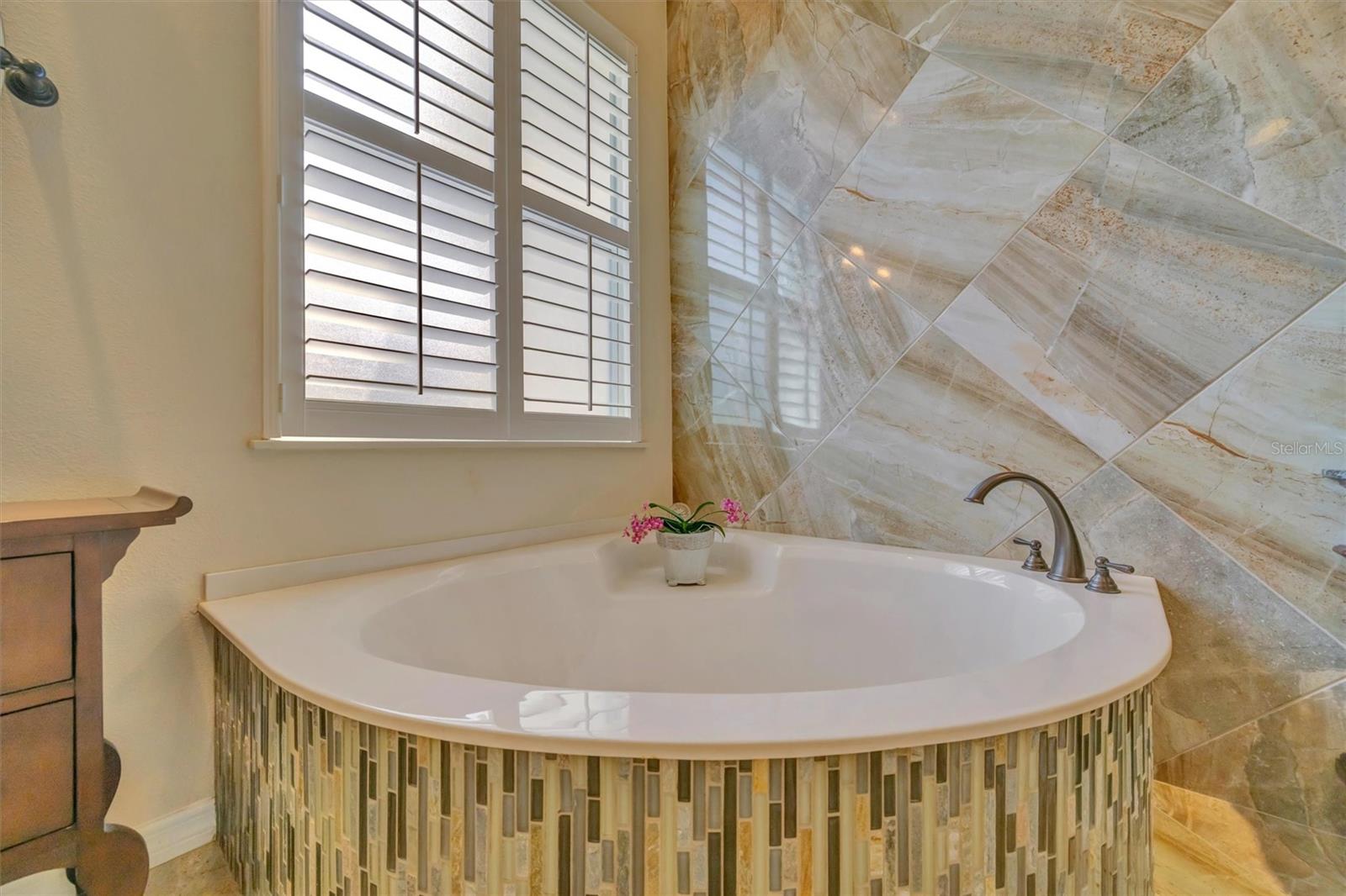 Image 41 of 75 For 6271 Sturbridge Court