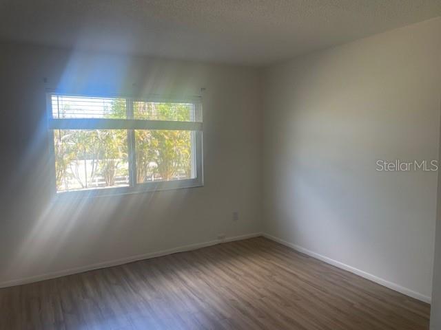 Image 9 of 18 For 1540 Glen Oaks Drive E B222