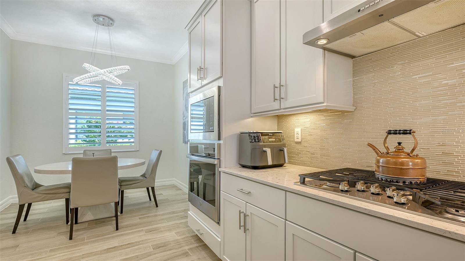 Image 26 of 76 For 15719 Seaton Place