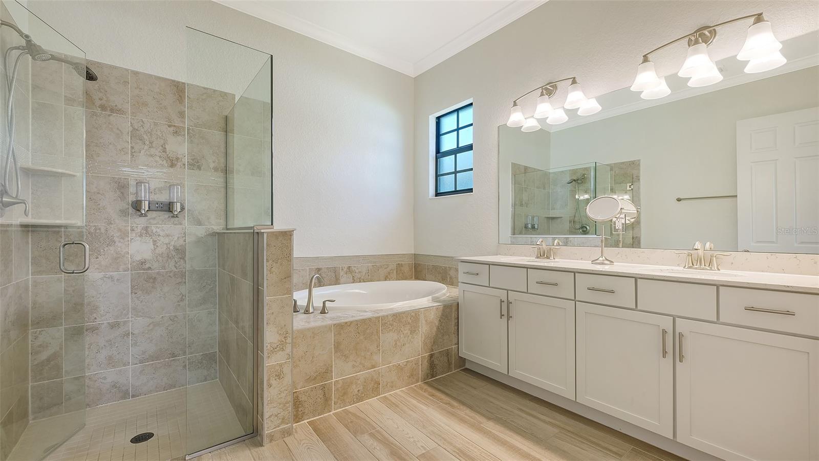 Image 34 of 76 For 15719 Seaton Place