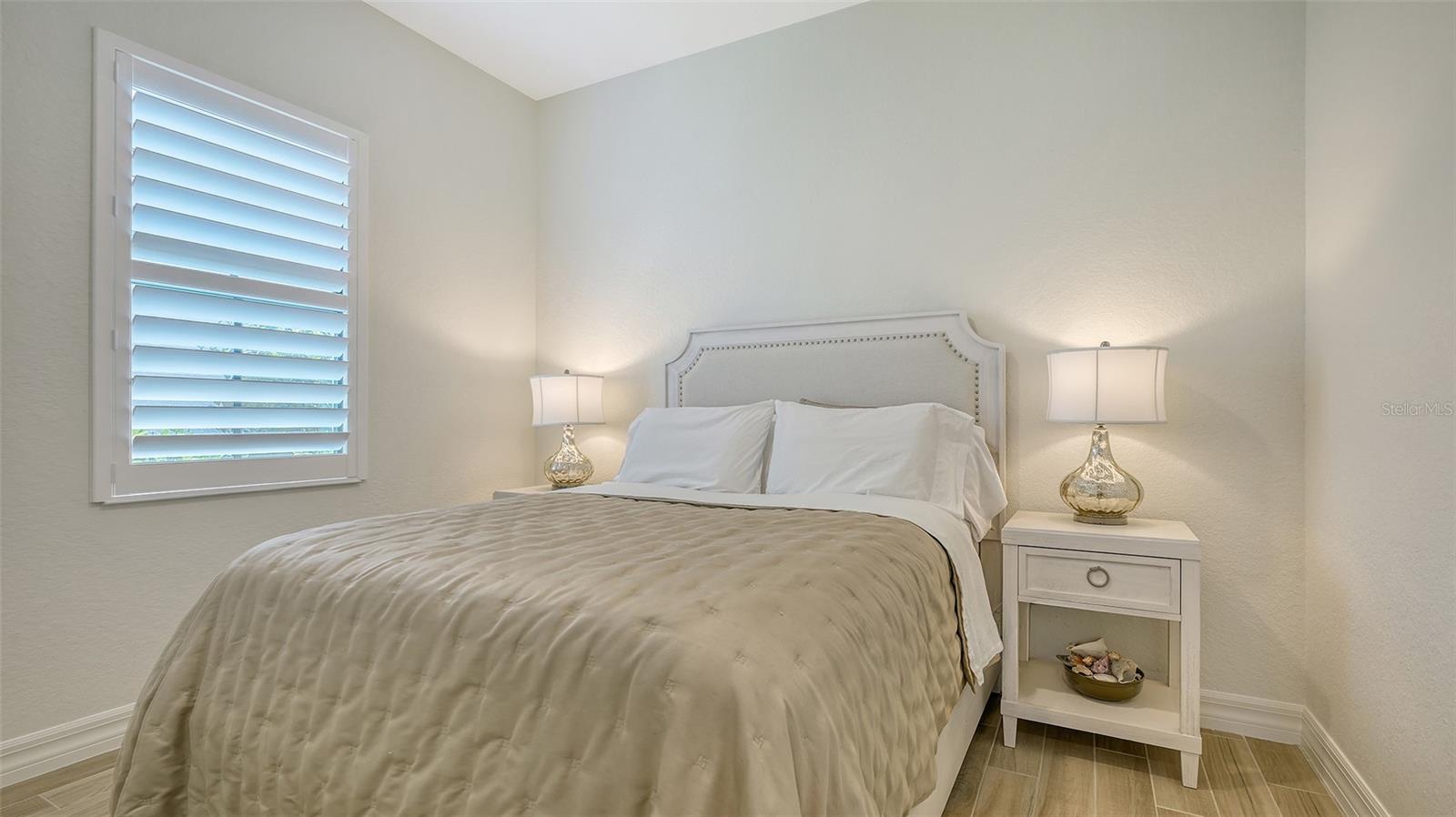 Image 39 of 76 For 15719 Seaton Place