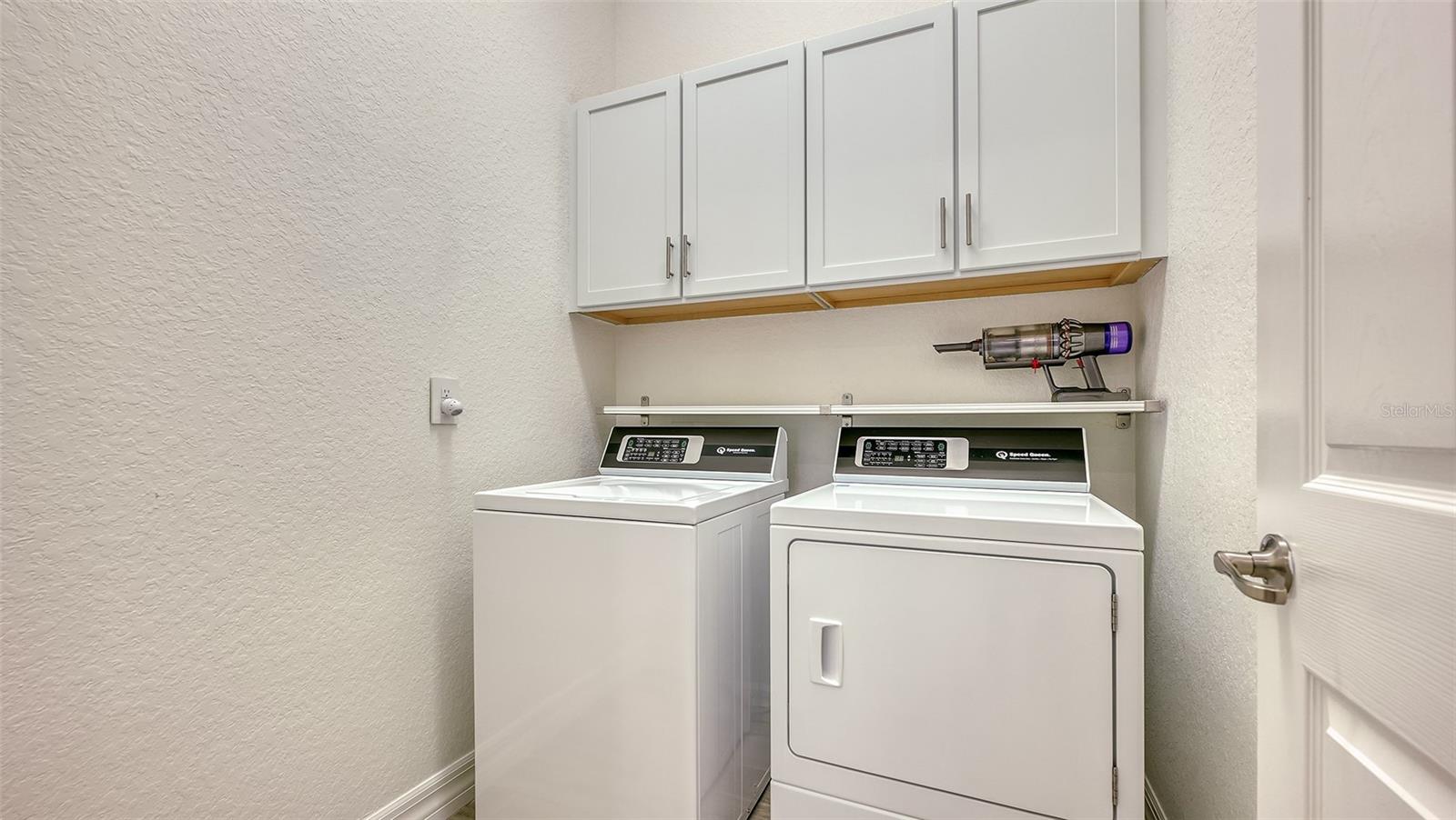 Image 42 of 76 For 15719 Seaton Place