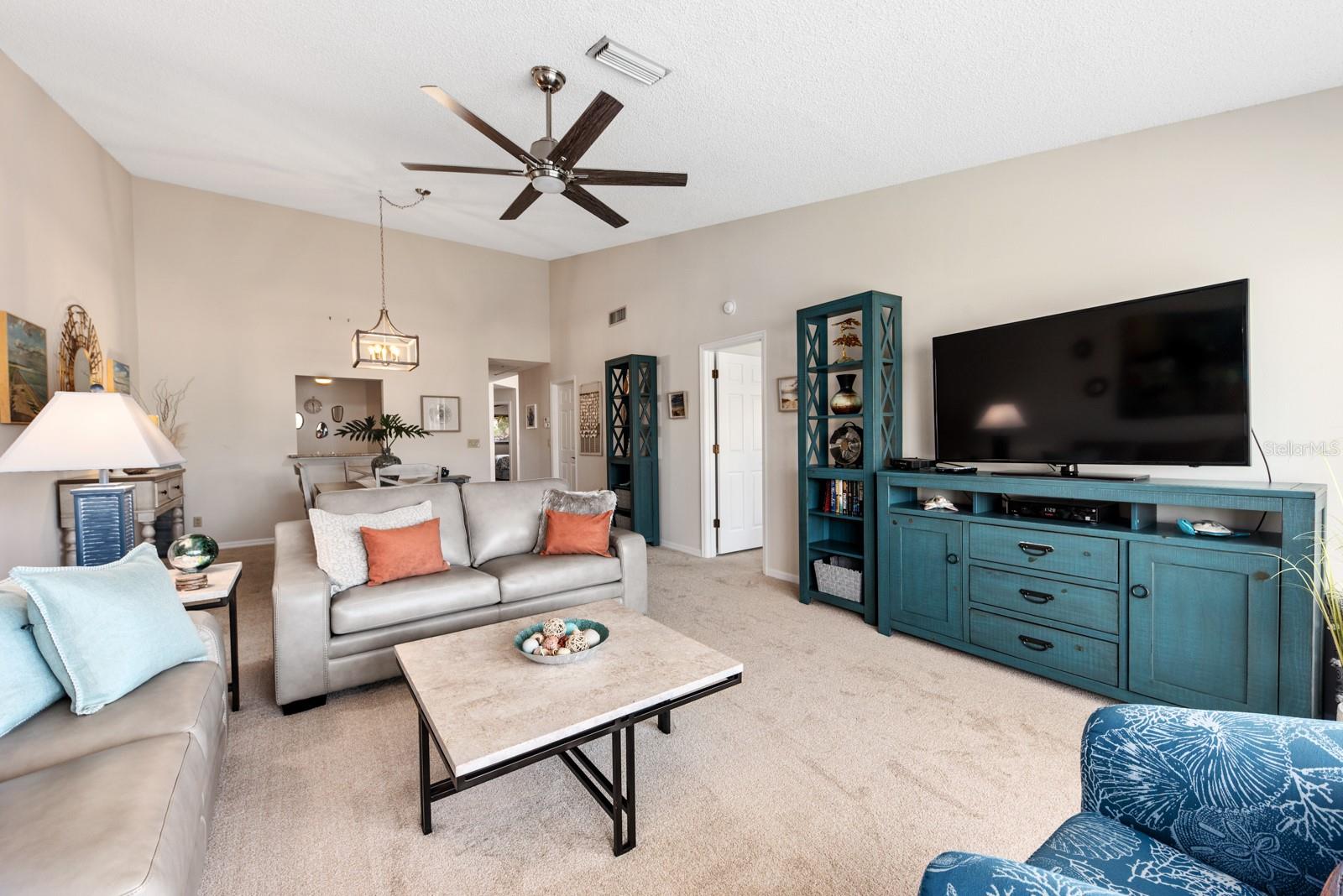 Image 21 of 35 For 5656 Ashton Lake Drive 5656