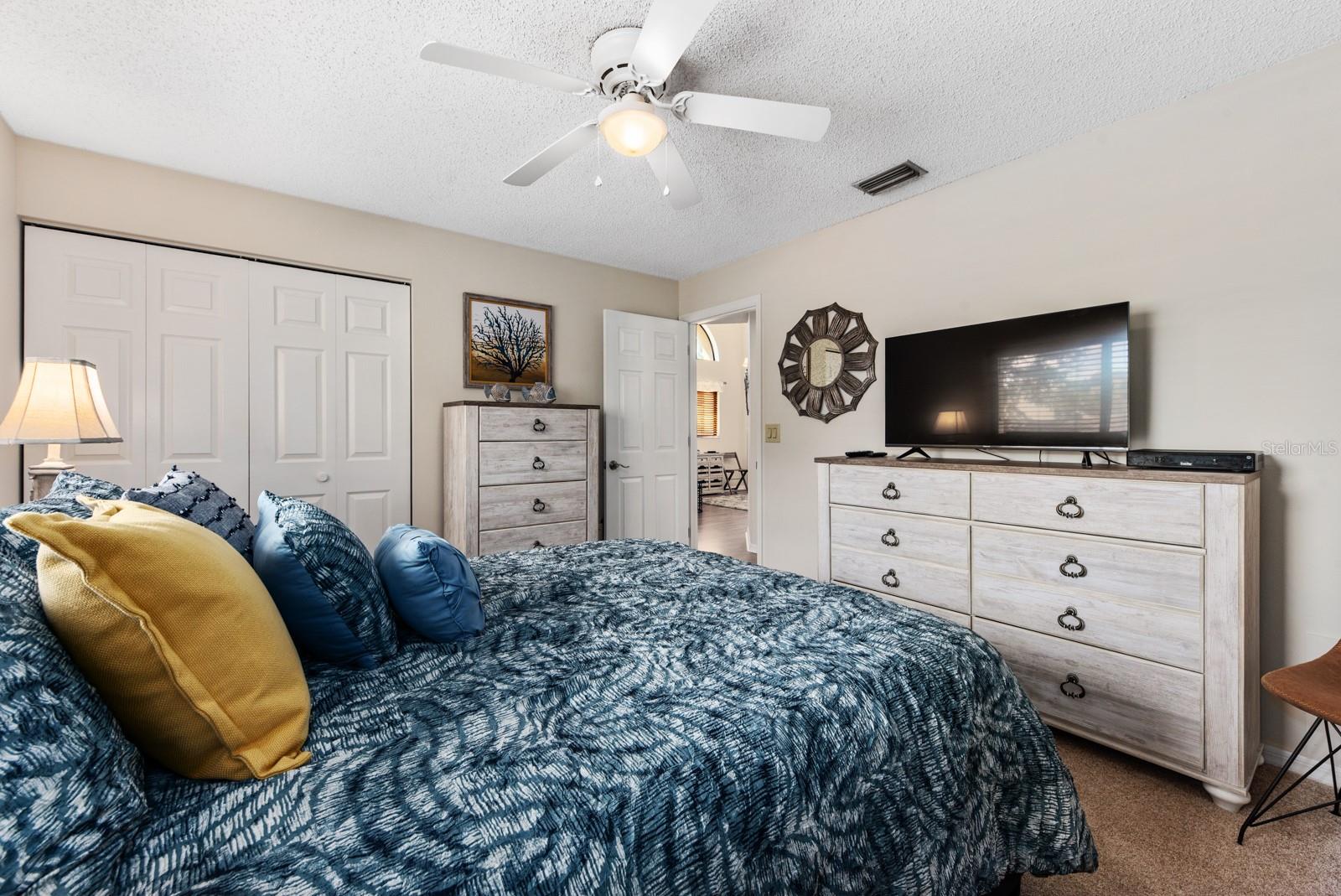 Image 9 of 35 For 5656 Ashton Lake Drive 5656