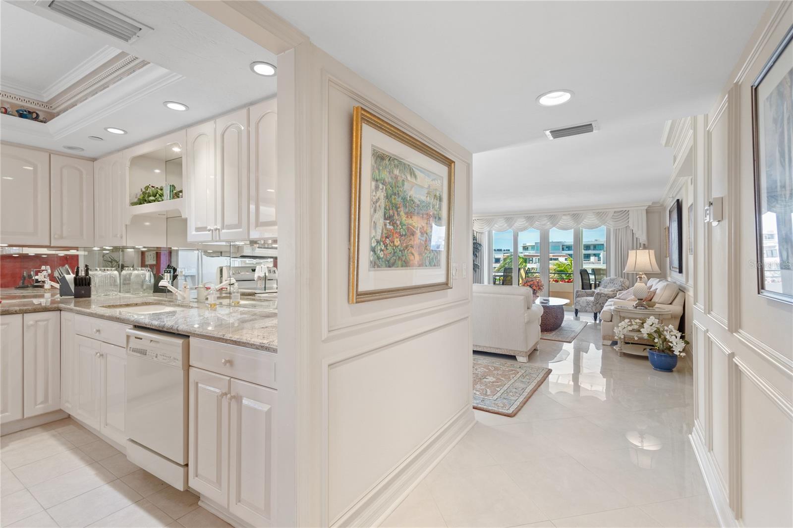 Image 19 of 72 For 1445 Gulf Of Mexico Drive 501