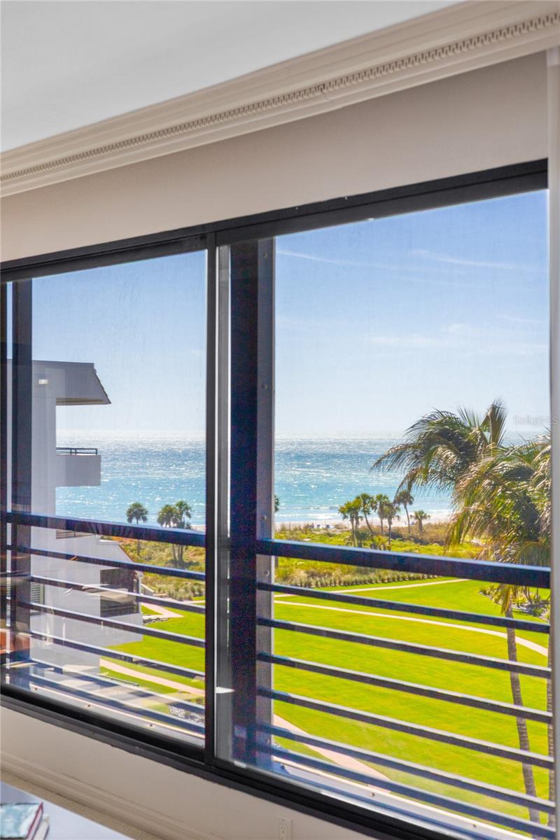 Image 35 of 72 For 1445 Gulf Of Mexico Drive 501