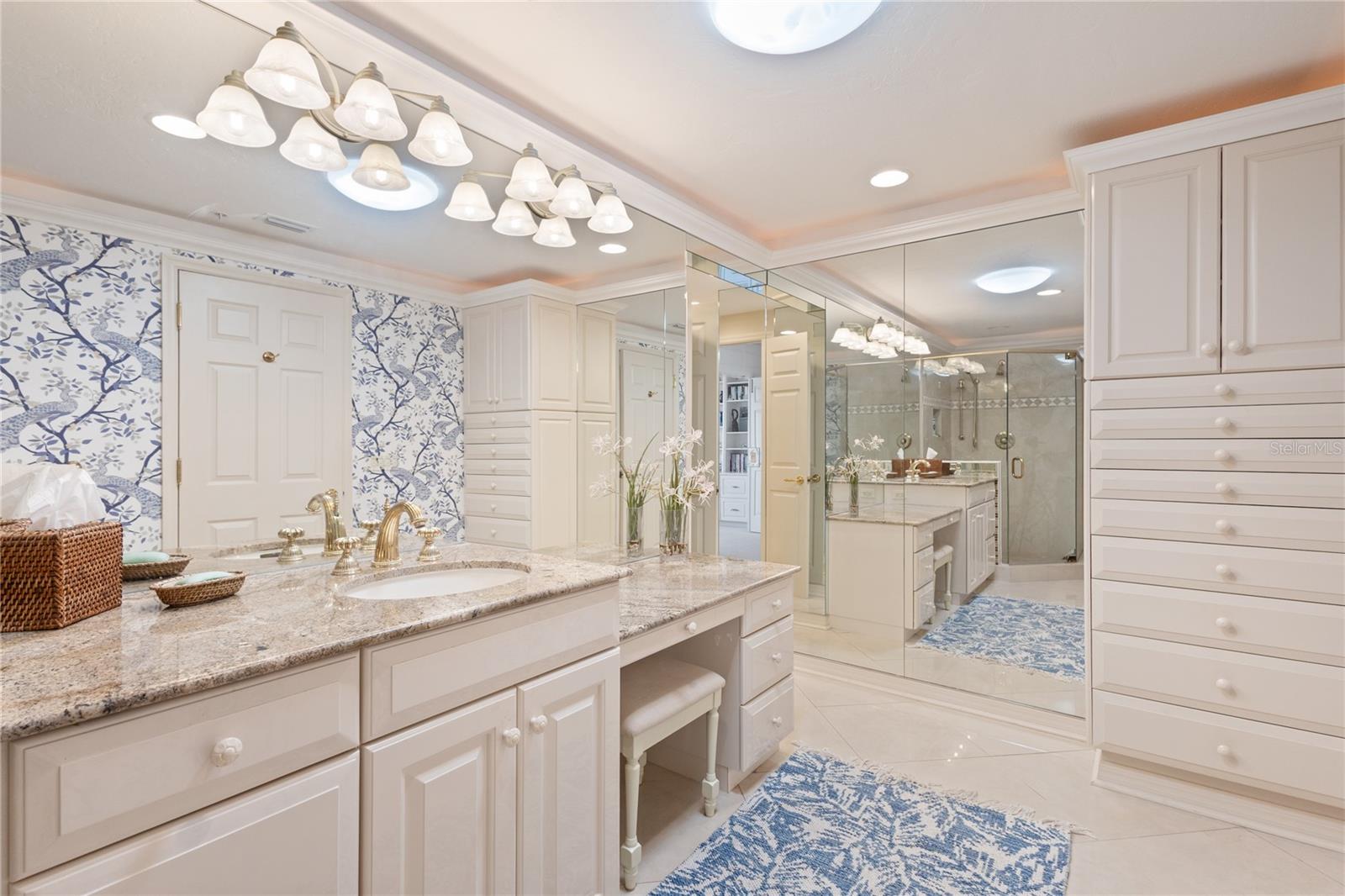 Image 39 of 72 For 1445 Gulf Of Mexico Drive 501