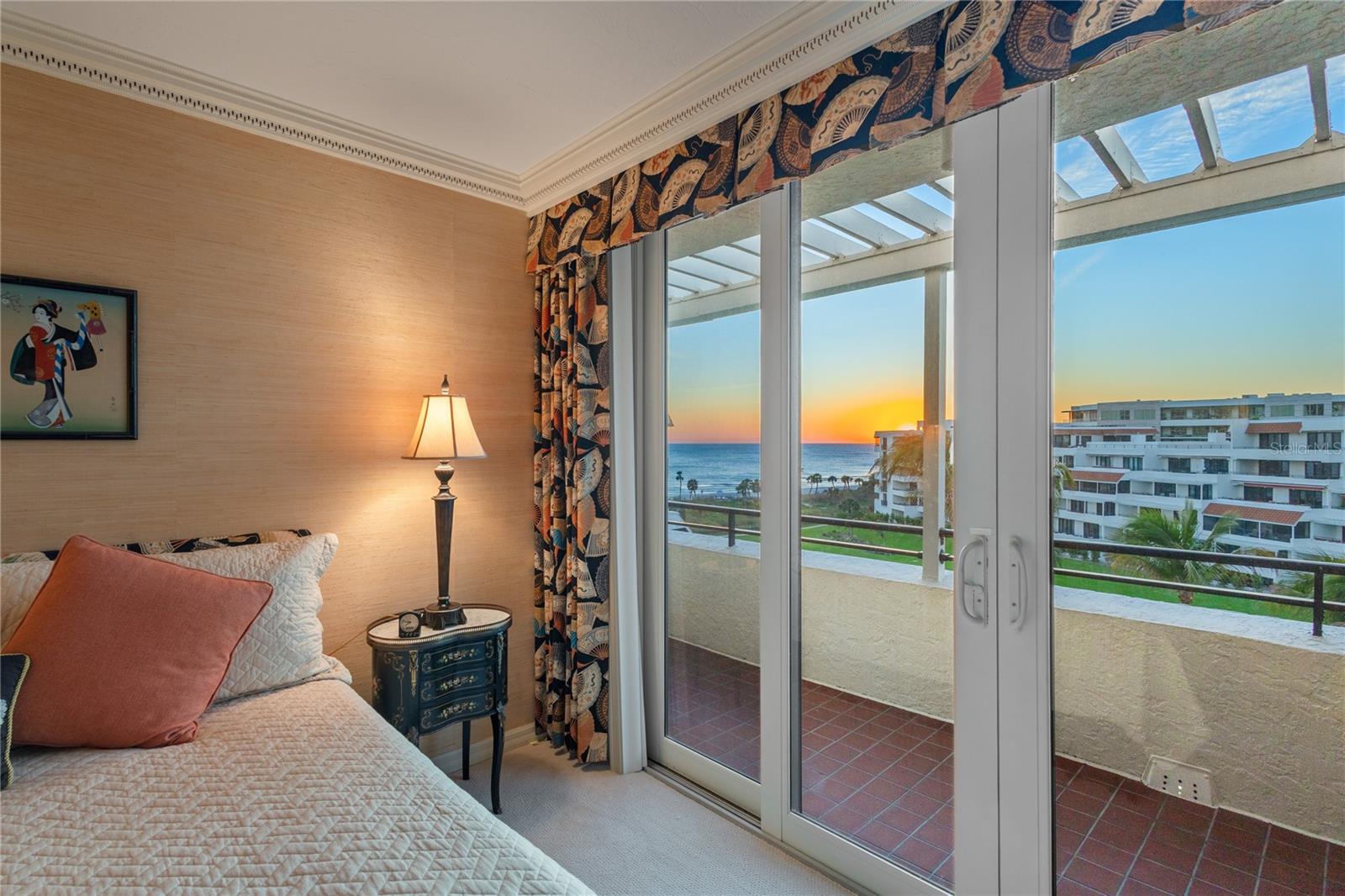 Image 41 of 72 For 1445 Gulf Of Mexico Drive 501