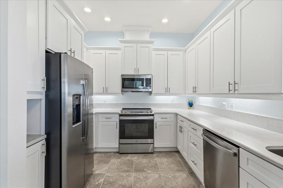 Image 15 of 90 For 3418 79th Street Circle W 303