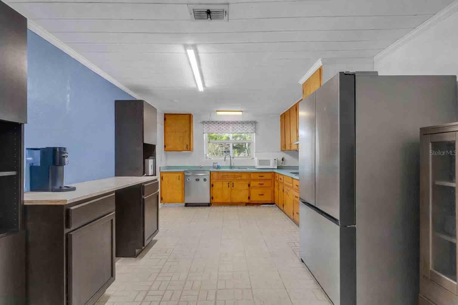 Image 5 of 16 For 613 Still Street