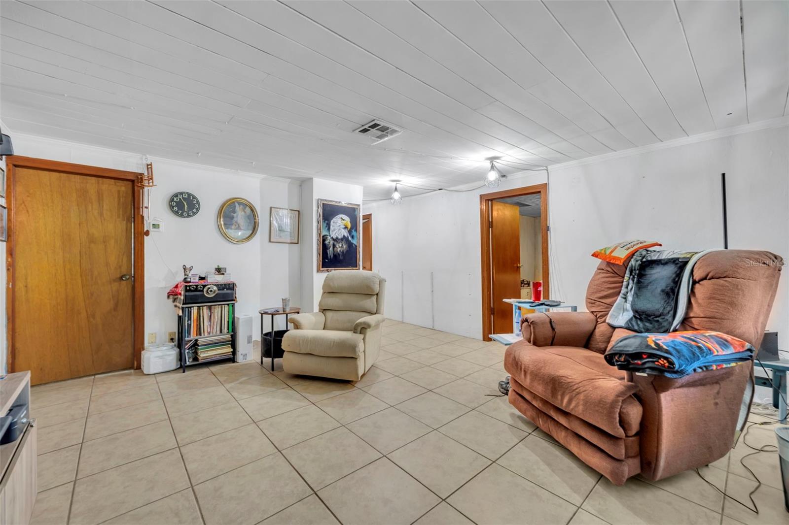 Image 7 of 16 For 613 Still Street