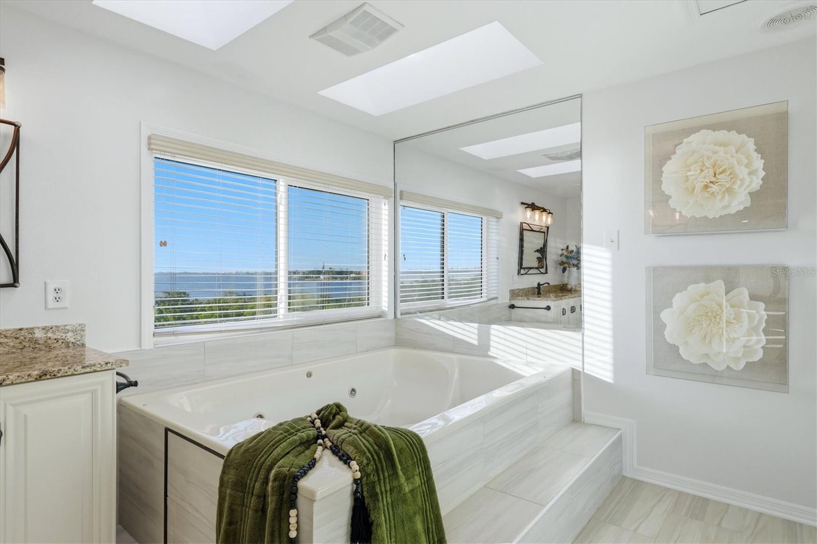 Image 33 of 73 For 3308 Palma Sola Boulevard