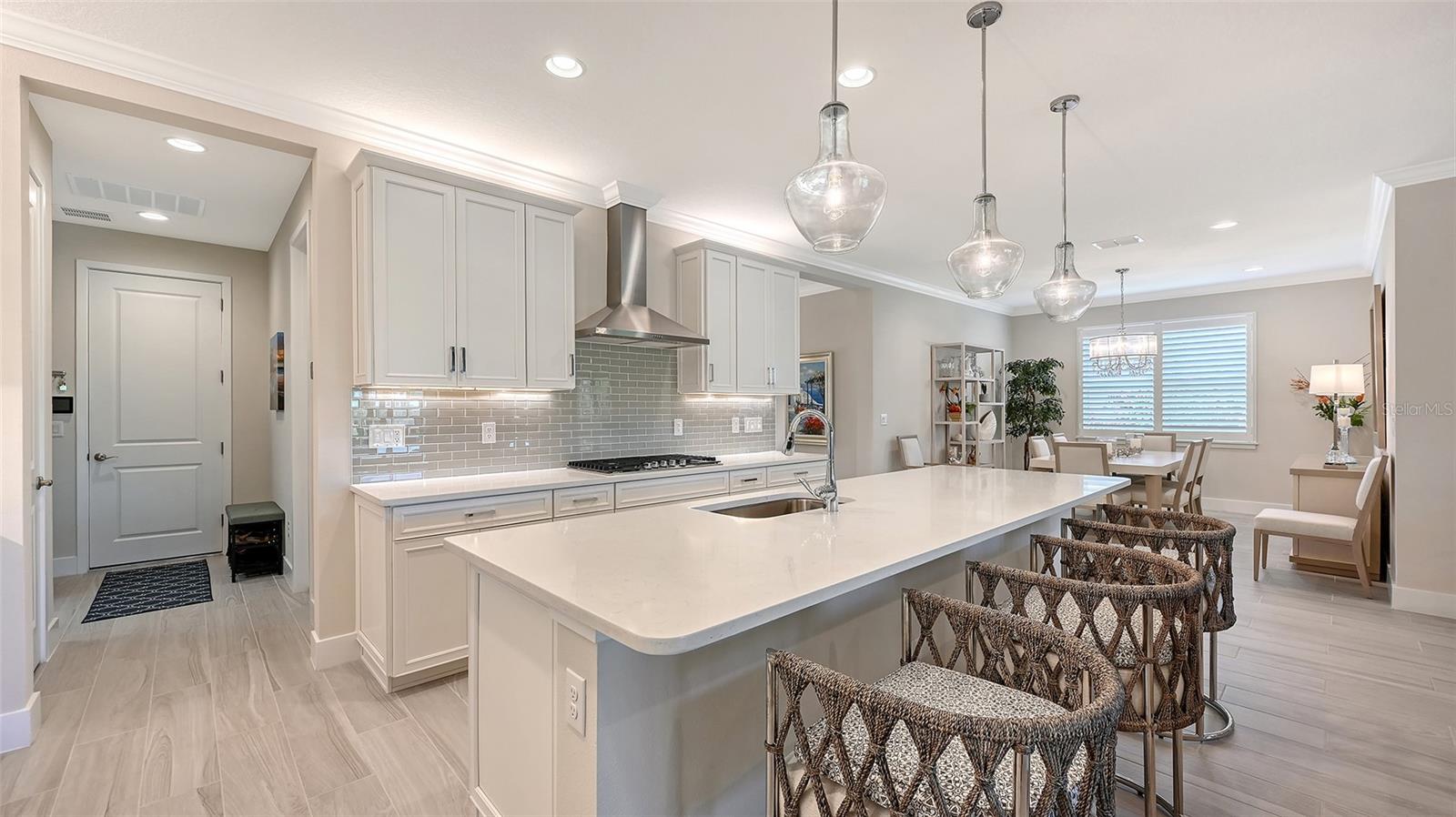 Image 10 of 43 For 5521 Blue Water Boulevard