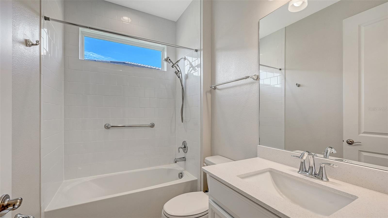 Image 19 of 43 For 5521 Blue Water Boulevard