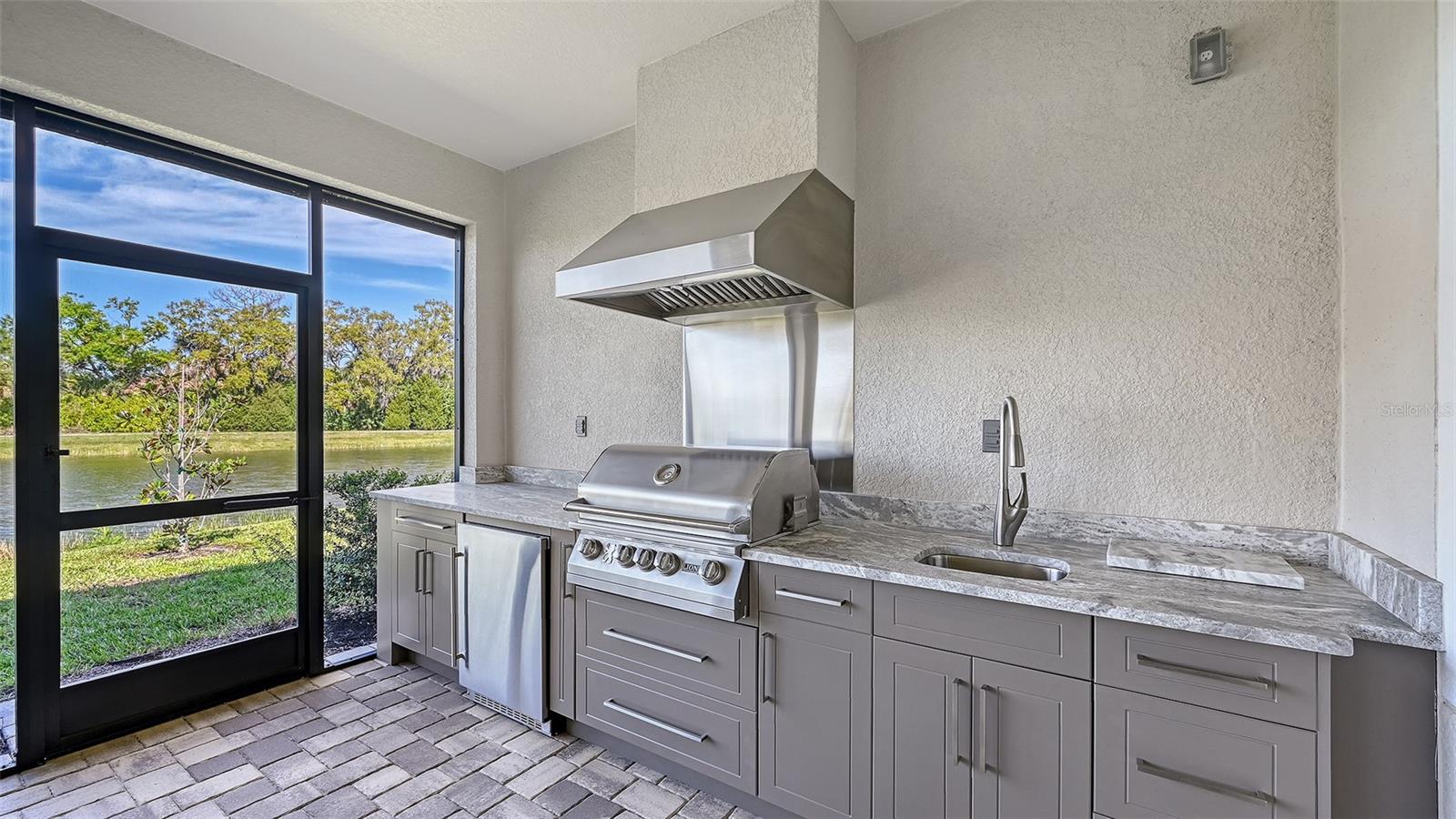 Image 24 of 43 For 5521 Blue Water Boulevard