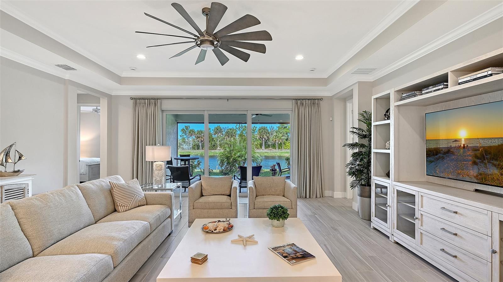 Image 7 of 43 For 5521 Blue Water Boulevard